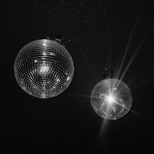 美女的黑森林网站
